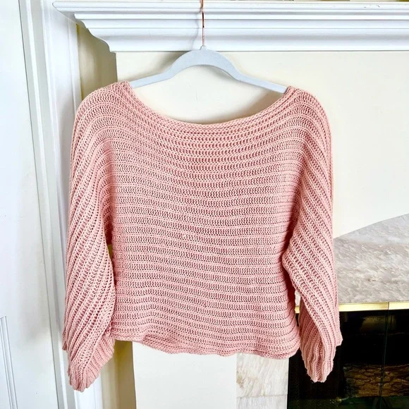 Sexy Pink Off-the-Shoulder Sweater — M - Picture 3 of 8